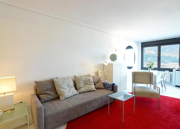 Go Donosti Chillida *